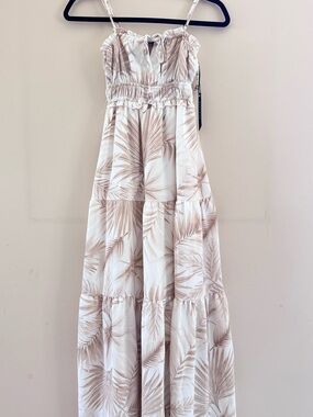 Tiered Spaghetti-Strap Maxi Dress in Neutral Palm Tree Print With Front Ribbon